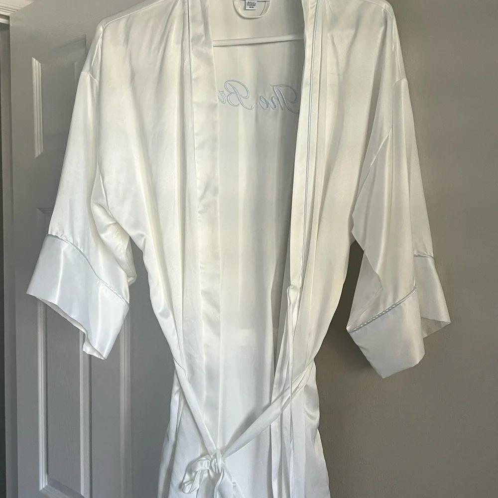 White Bridal Robe - Picture 2 of 2